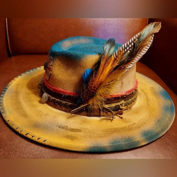 Marigold Hat - Picture 1 of 3